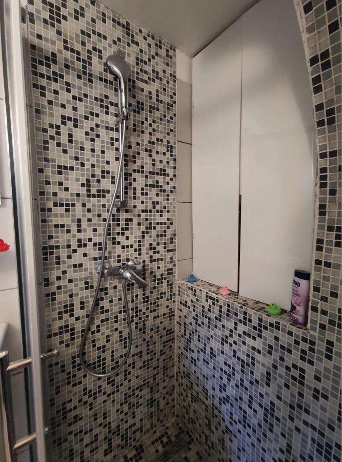 Apartment Tona Шибеник Екстер'єр фото