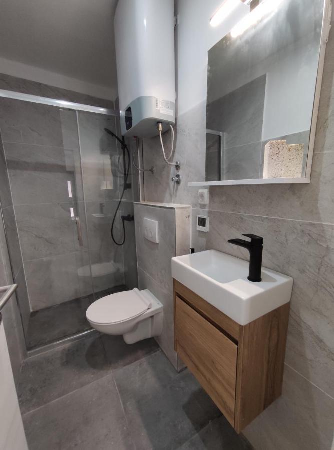 Apartment Tona Шибеник Екстер'єр фото